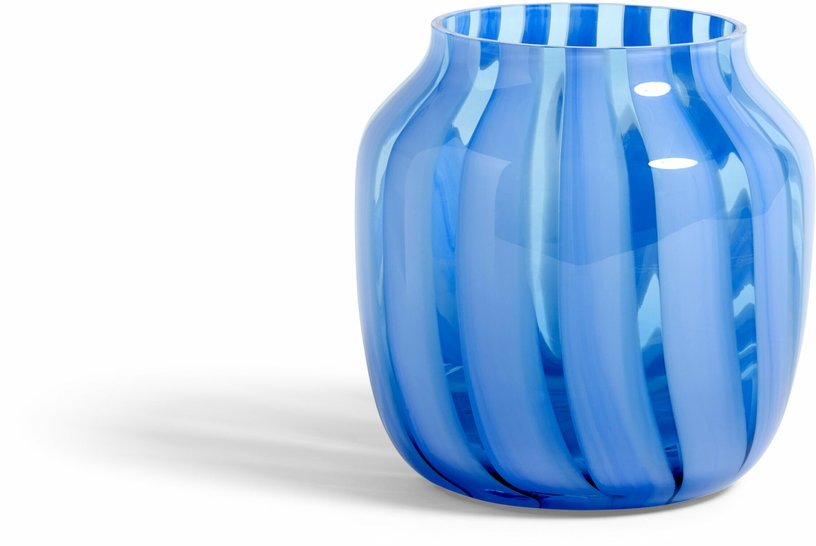 Vase en verre large bleu 22 cm Juice - HAY - The Cool Republic