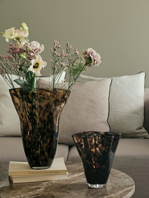 Vase en verre soufflé marron léopard 18x19cm Liva - Broste Copenhagen - The Cool Republic