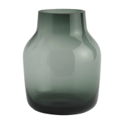 Vase en verre soufflé vert 15 cm Silent - Muuto - The Cool Republic