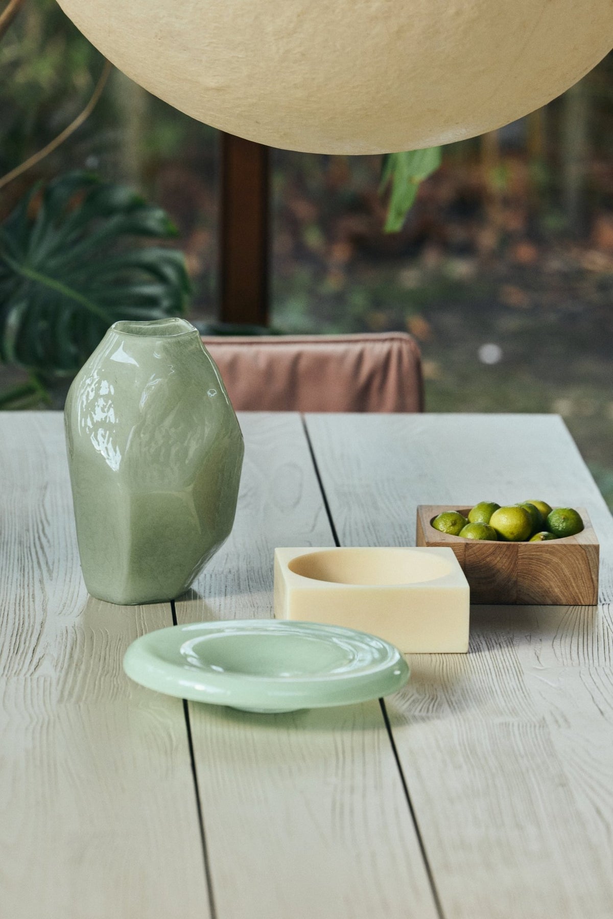 Vase en verre vert jade Gemstone - HKLIVING - The Cool Republic