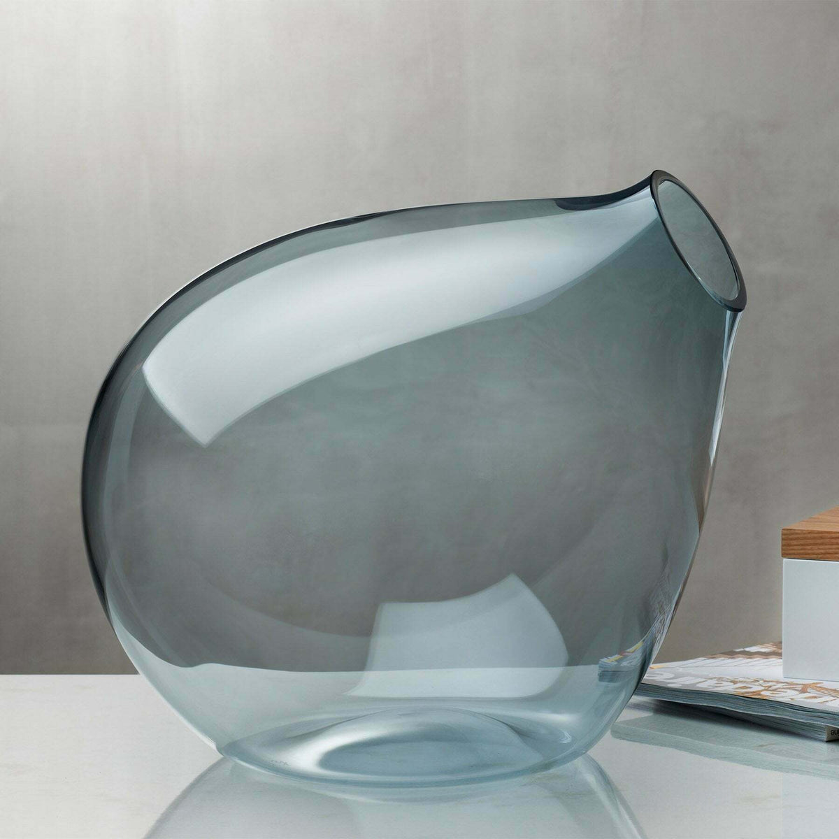 Vase noir Bubble - Nude Glass - The Cool Republic