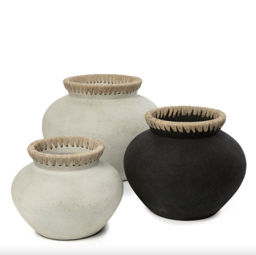 Vase stylé M noir naturel - Bazar Bizar - The Cool Republic