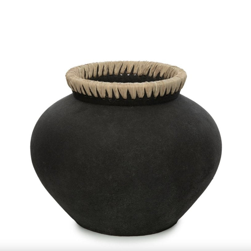 Vase stylé M noir naturel - Bazar Bizar - The Cool Republic