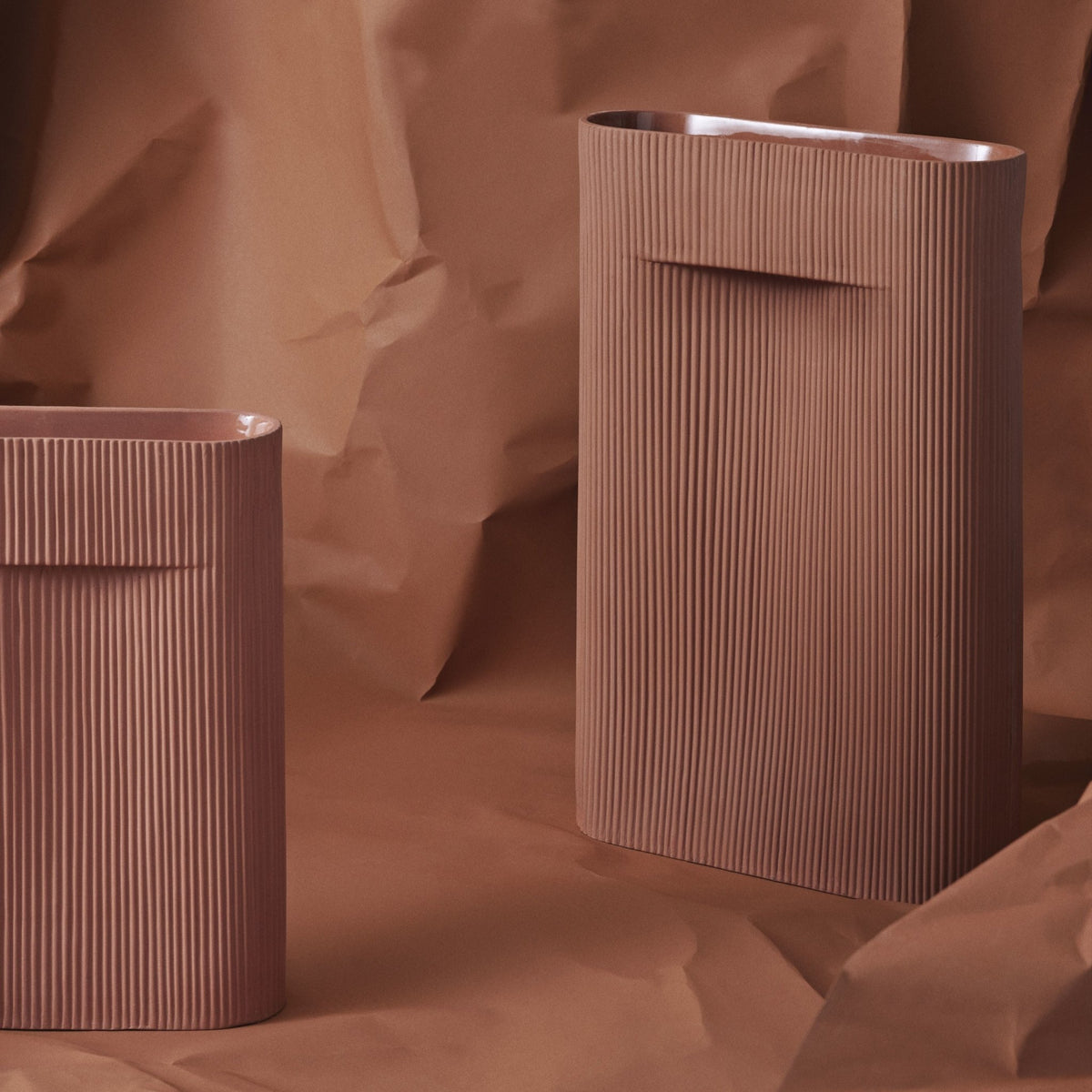Vase terracotta 48,5 cm Ridge - Muuto - The Cool Republic