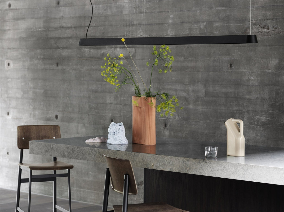 Vase terracotta 48,5 cm Ridge - Muuto - The Cool Republic